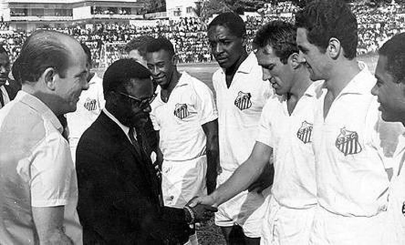 El día que Pelé paró una guerra en África para verlo jugar | Fútbol